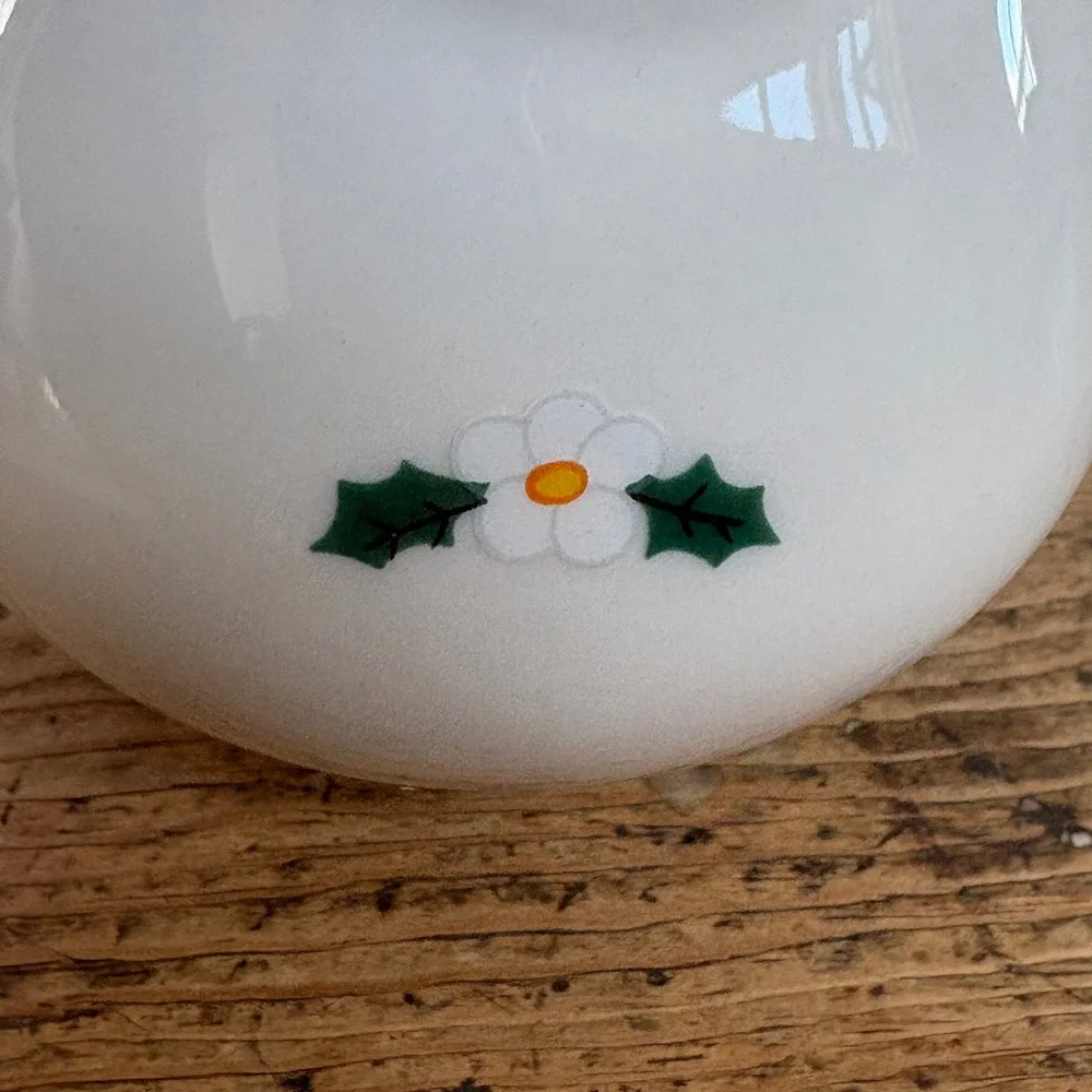 Pfaltzgraff Snow Village‎ Creamer Pitcher White Stoneware Snowman Sledding Scene